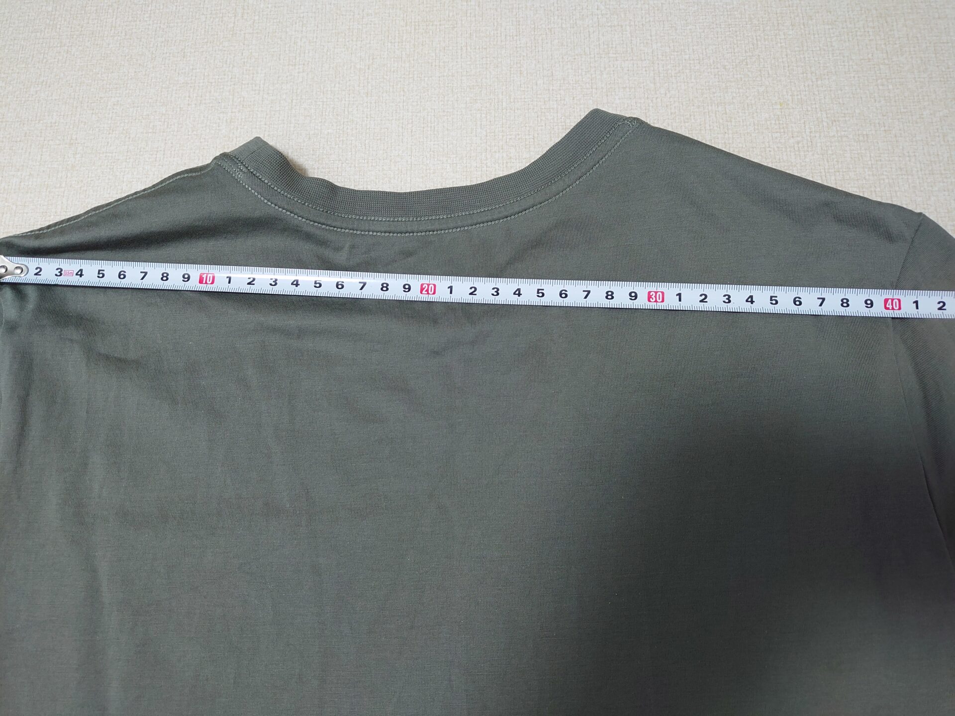 Split SS T-Shirt-肩幅の測定画像