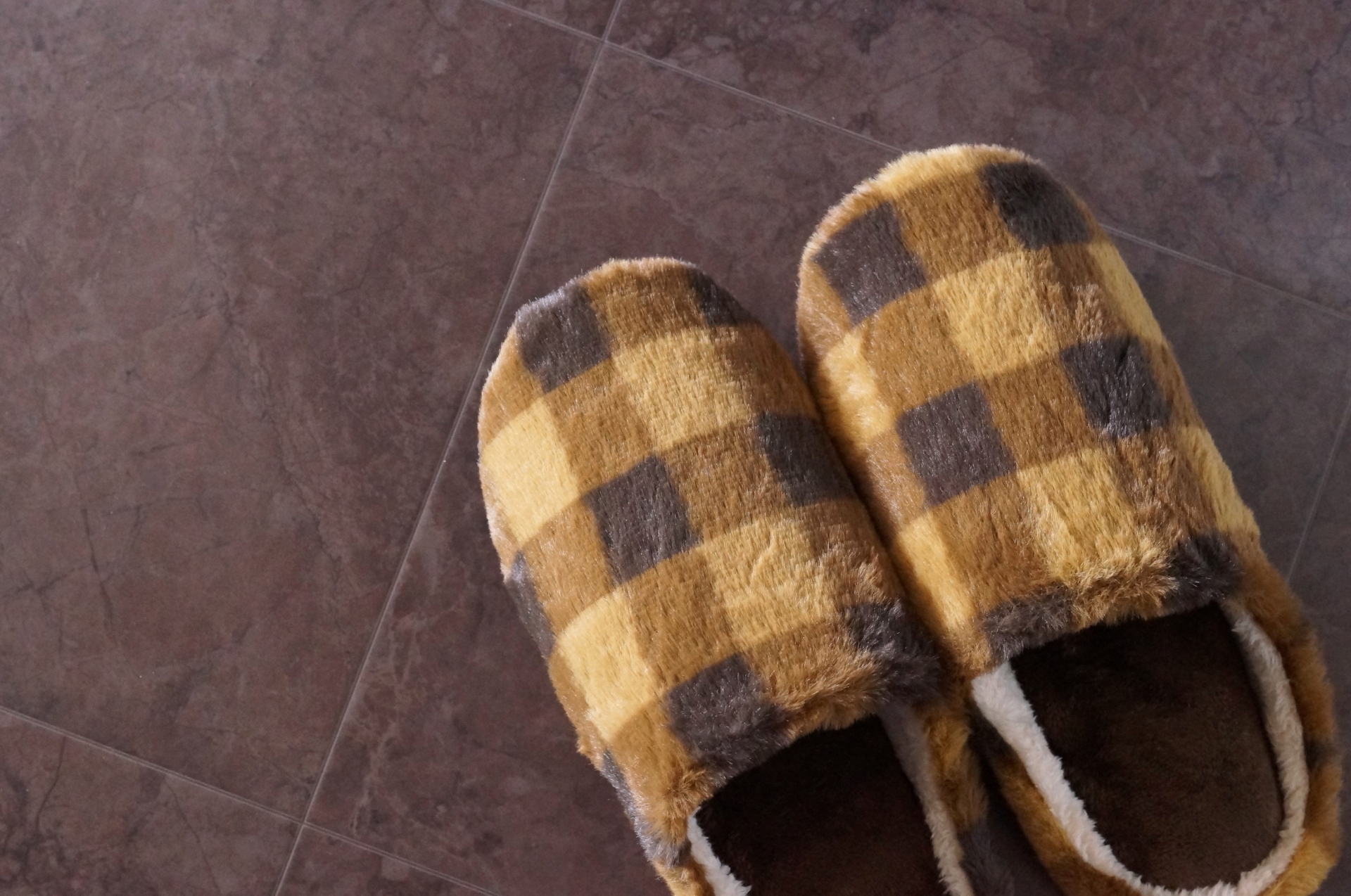 ルームシューズ-暖かい