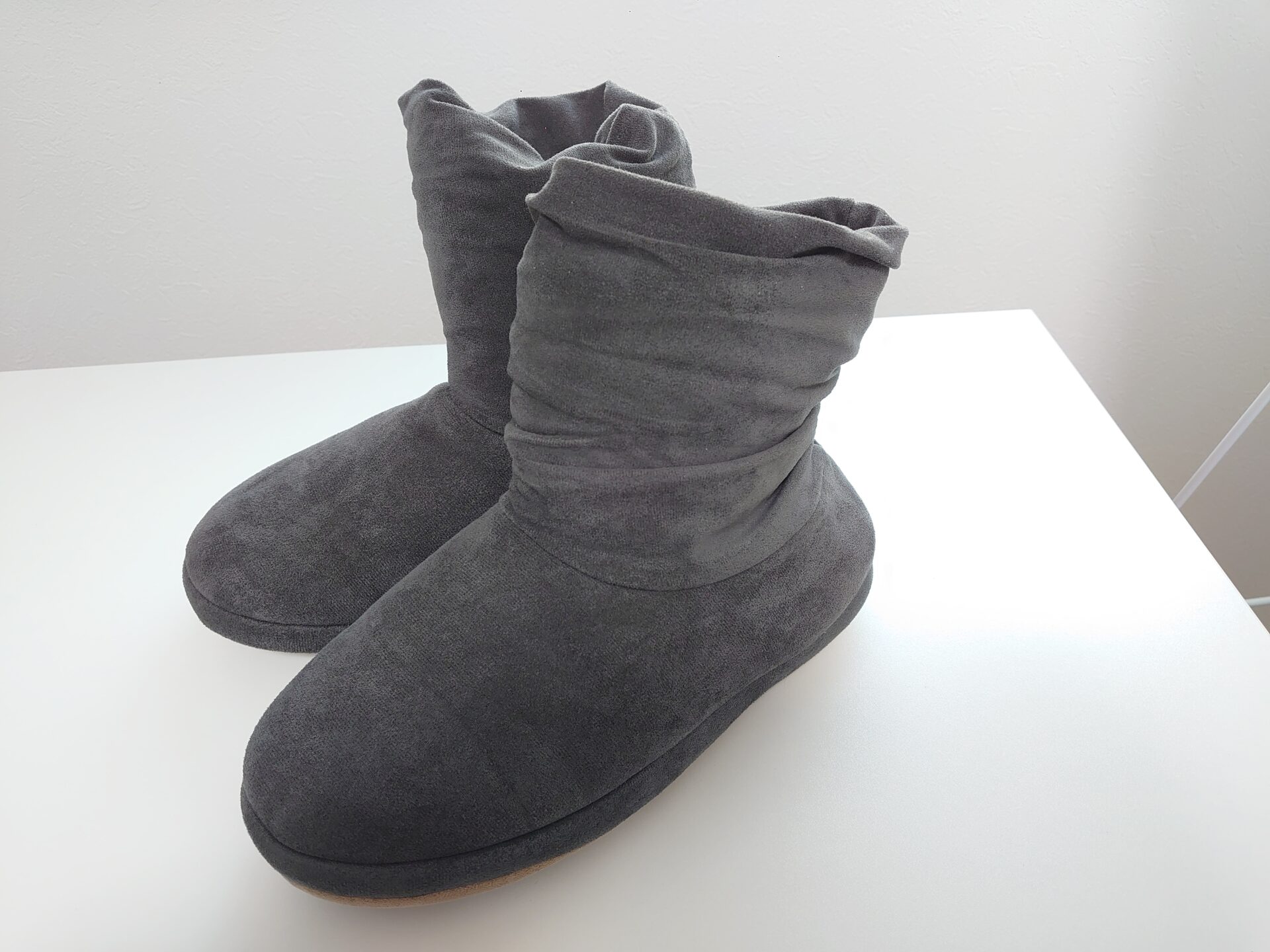 カインズルームシューズ1